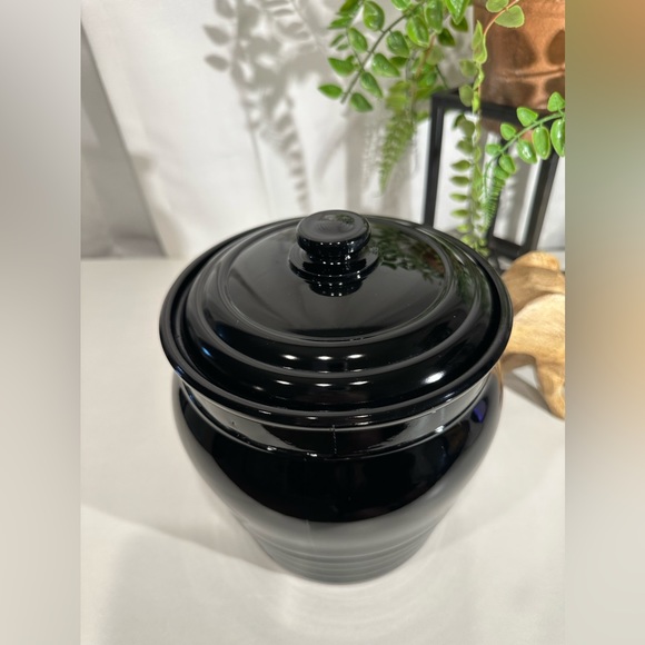 Vintage Amethyst Black Glass Covered Cookie Jar - Picture 4 of 7